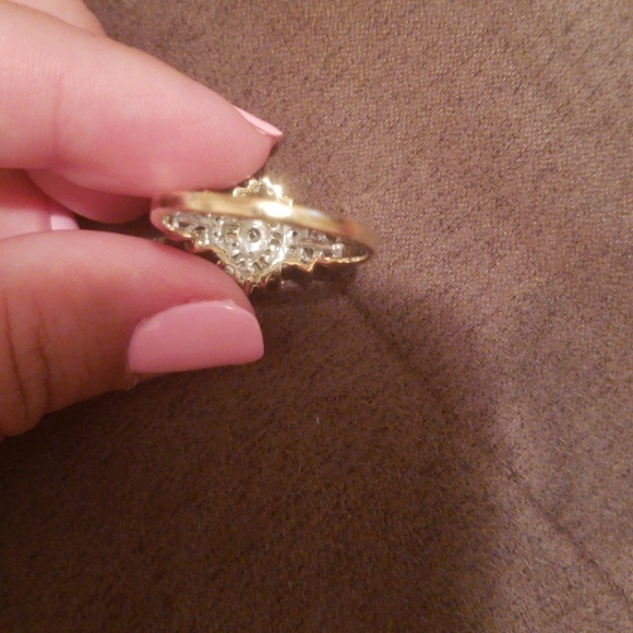 SOLD! - Picture 4 of 4